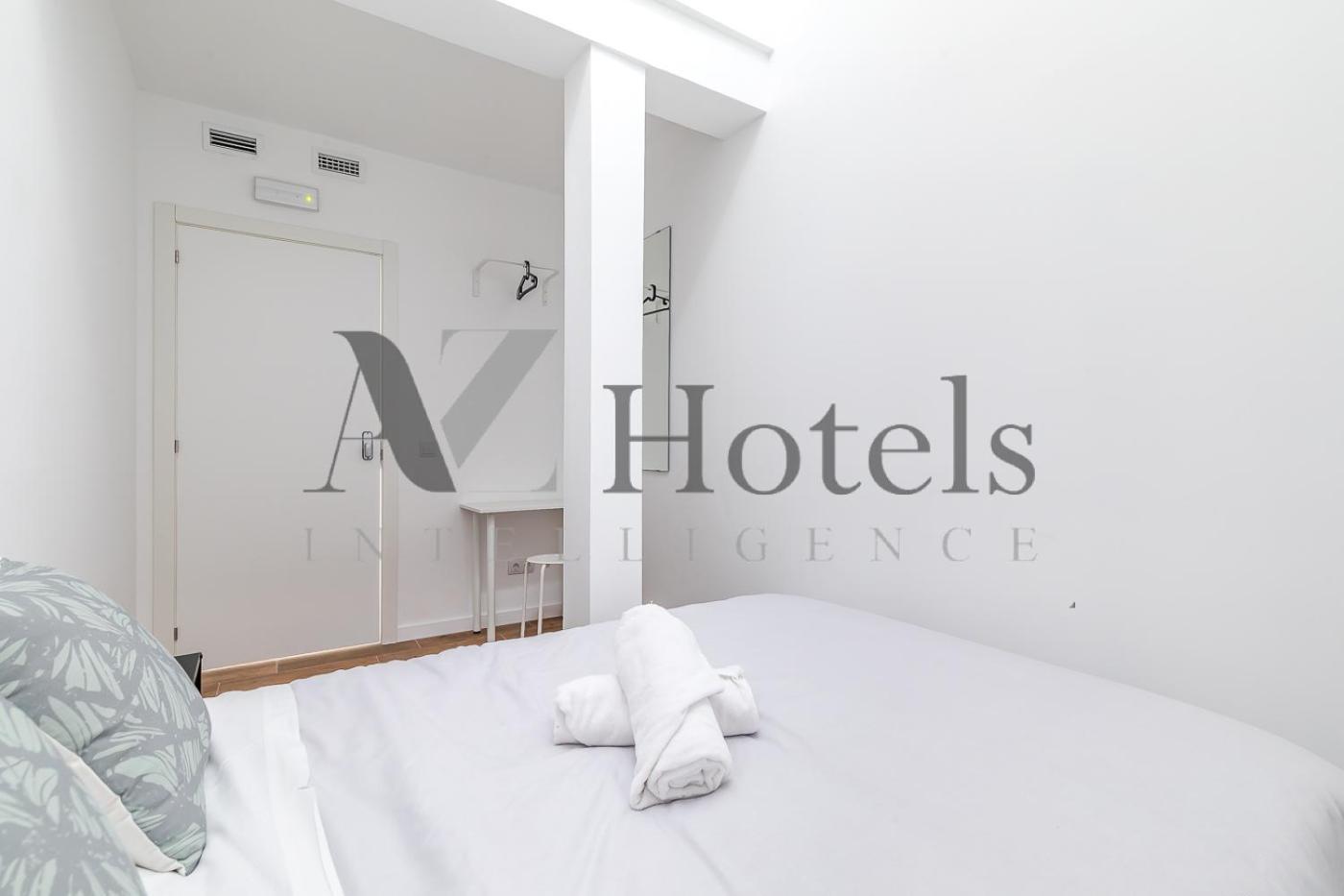 Ayz Luis Cabrera-auto Check-in Hotel *